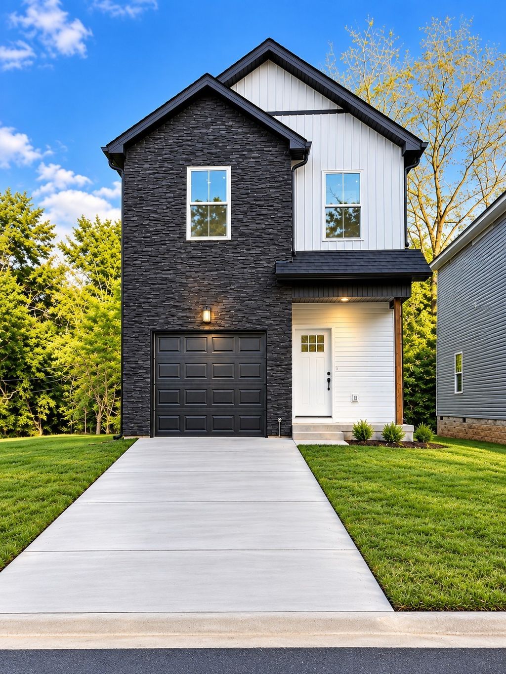 811 Gracey Ave, Clarksville