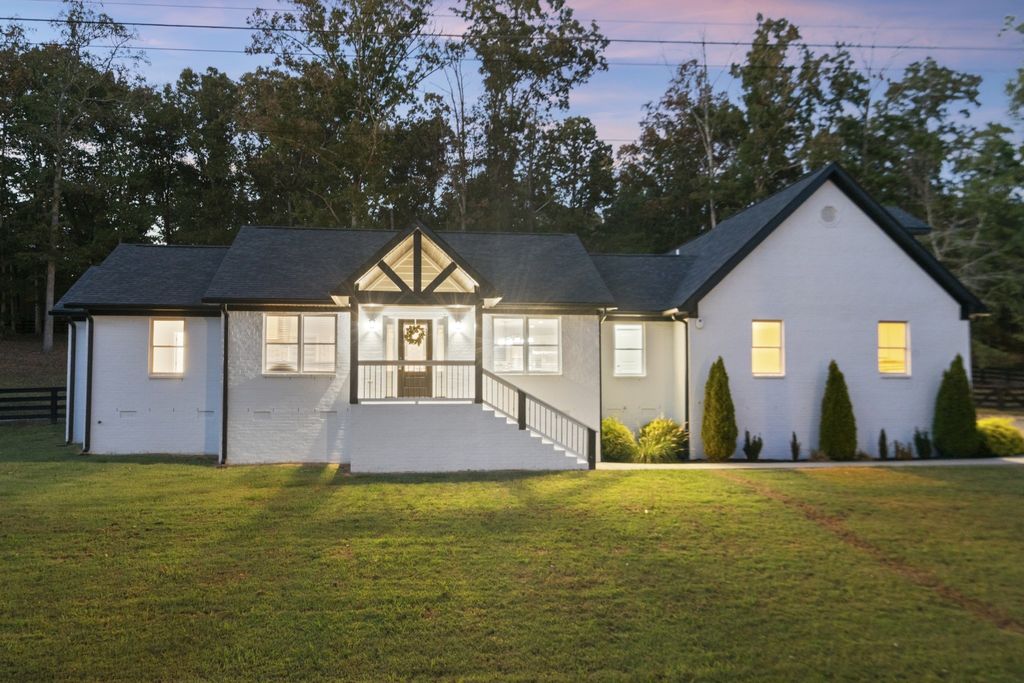 10029 Charleston Dr, Lyles