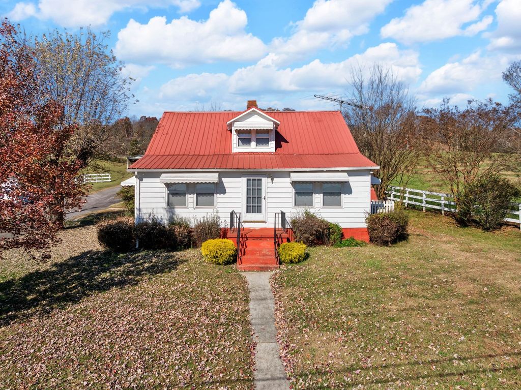 2873 Main St, Surgoinsville