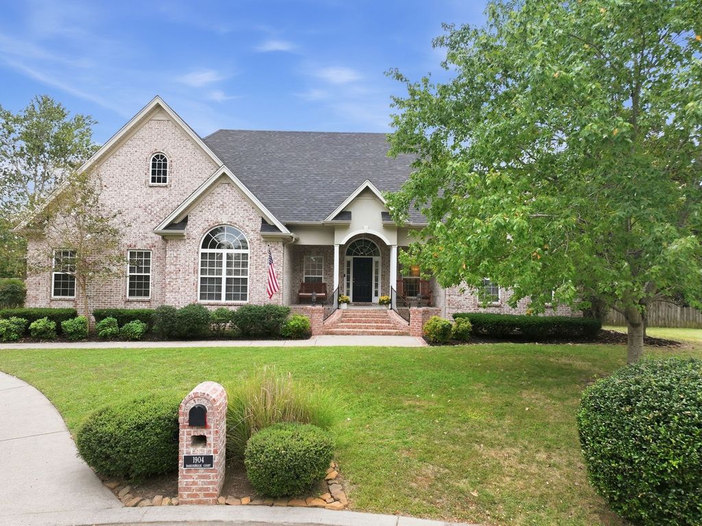 1904 Baskinbrook Ct, Murfreesboro
