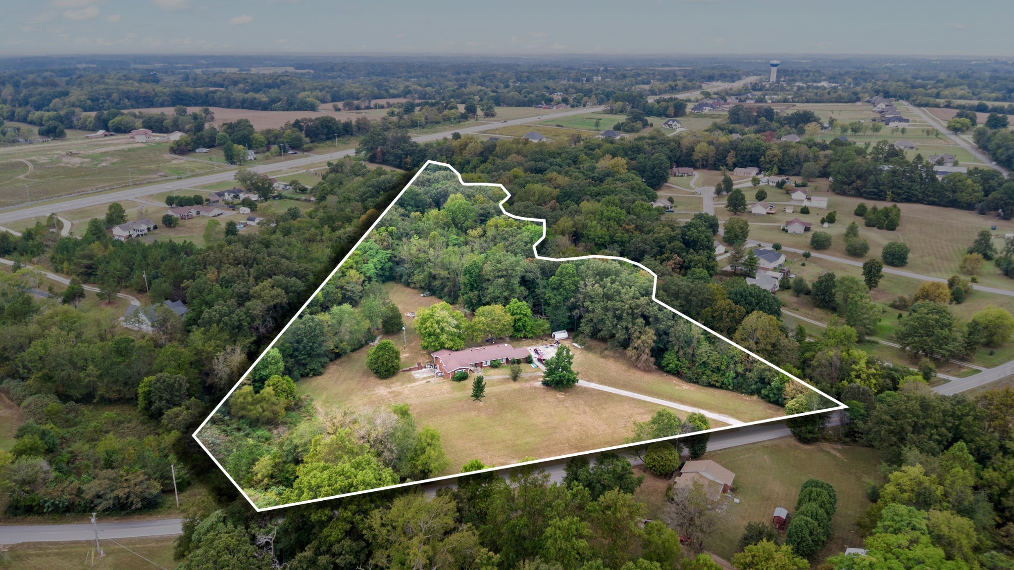Photo for MLS 3599103 in 4358 Old Highway 431 Greenbrier, TN - 37073