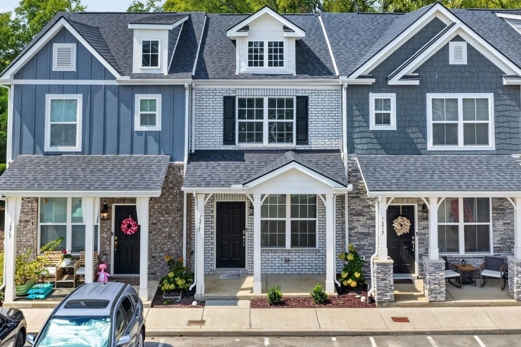 1215 Hope Village Way, Hermitage