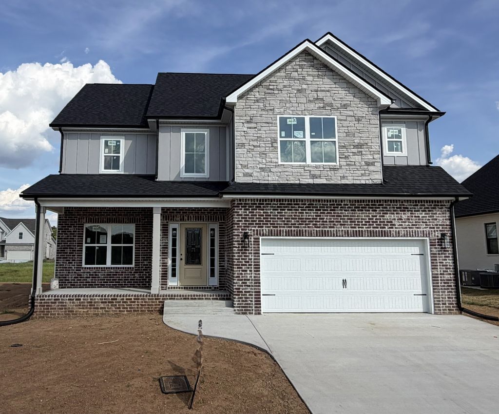 75 Oliver Farms, Clarksville