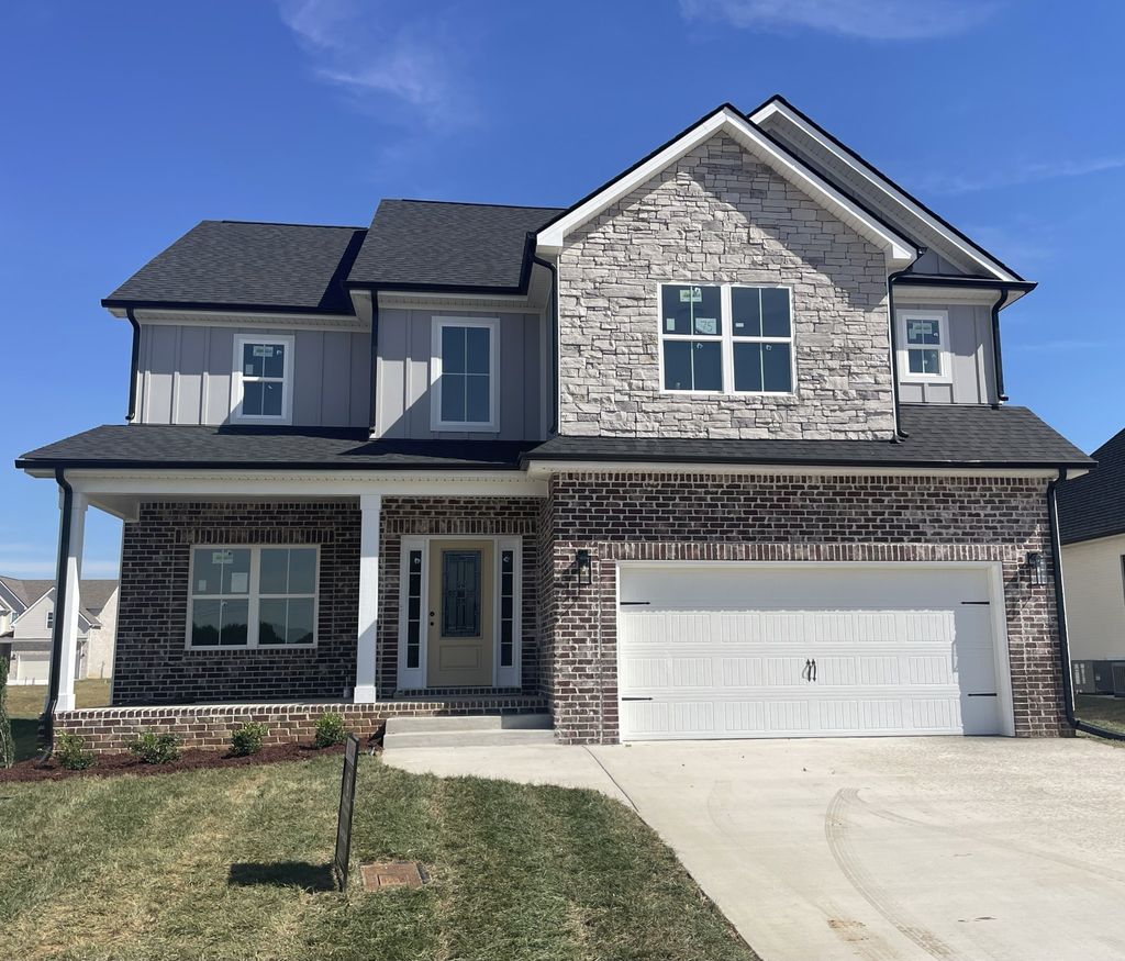 75 Oliver Farms, Clarksville