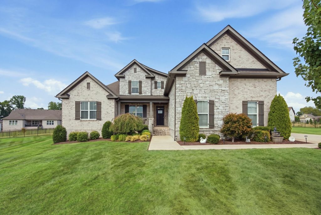 4009 Blackbird Ct, Spring Hill