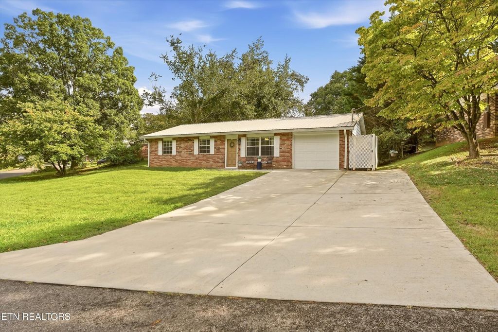 5608 Ridgetop Rd, Knoxville