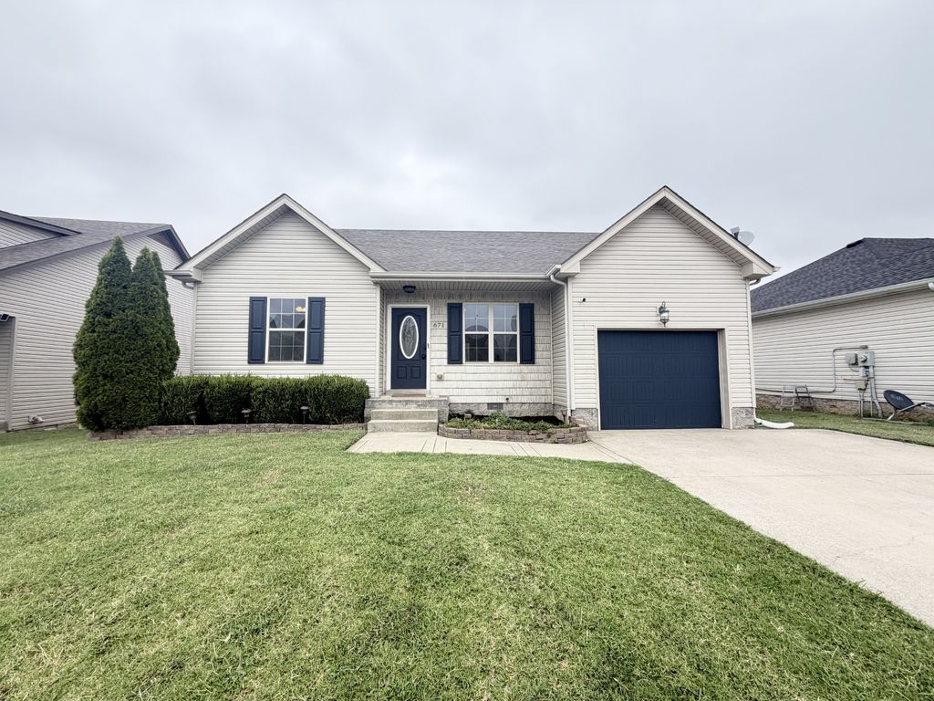 671 Fox Trail Ct, Clarksville