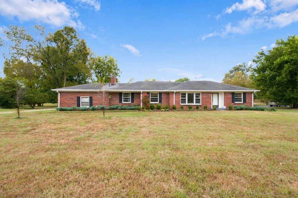 6313 Robin Hill Road, Nashville