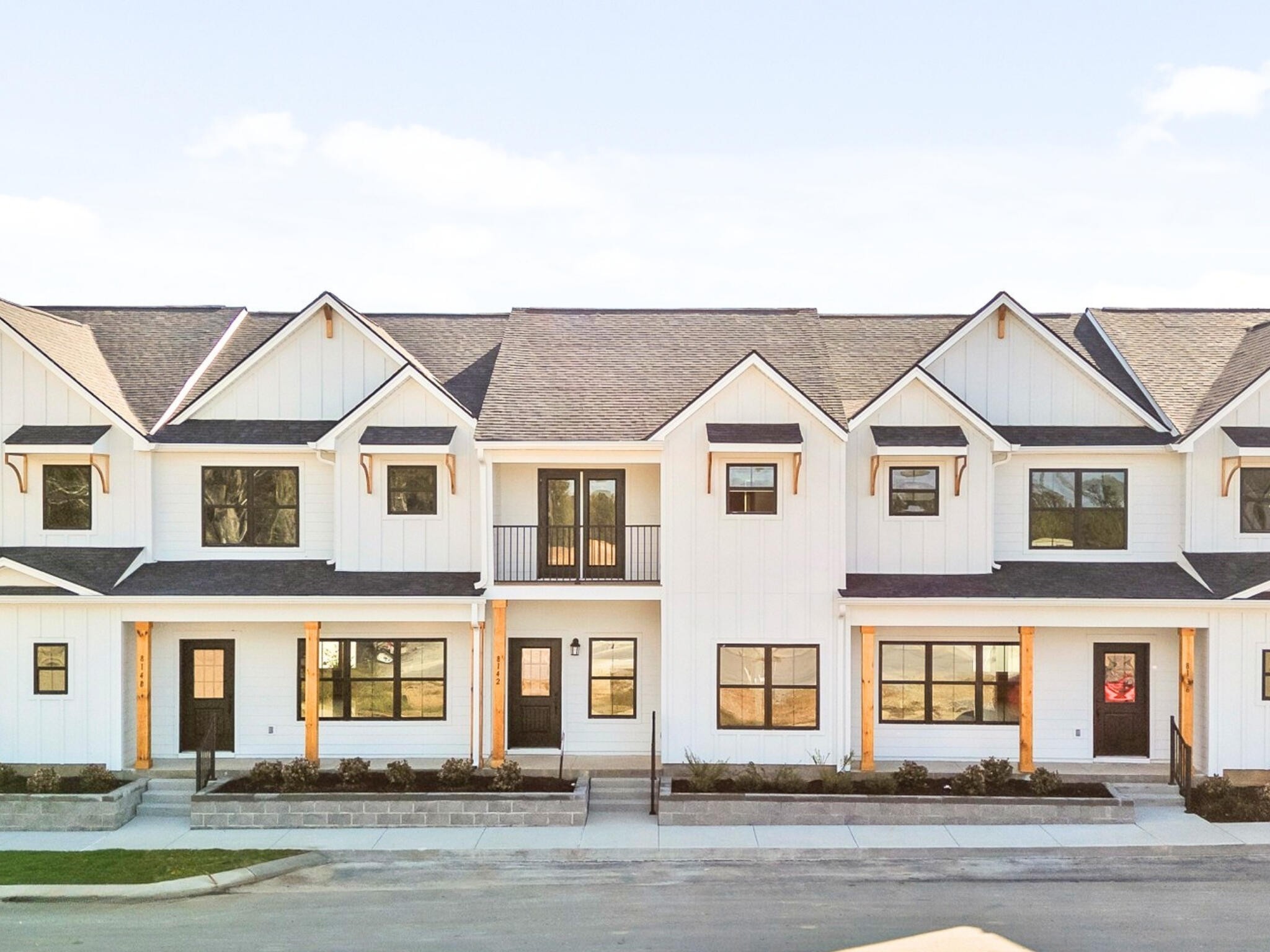 Photo of Listing #3599307
