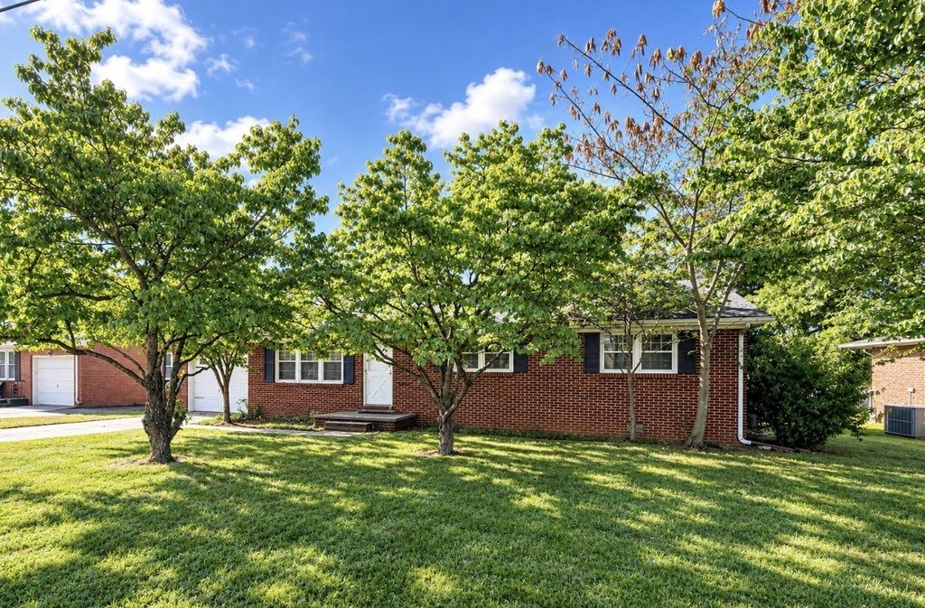 603 Las Vegas Dr, Hopkinsville