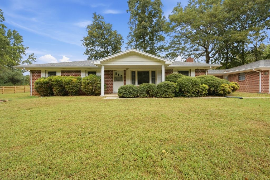 80 Hilldale Church Rd, Fayetteville