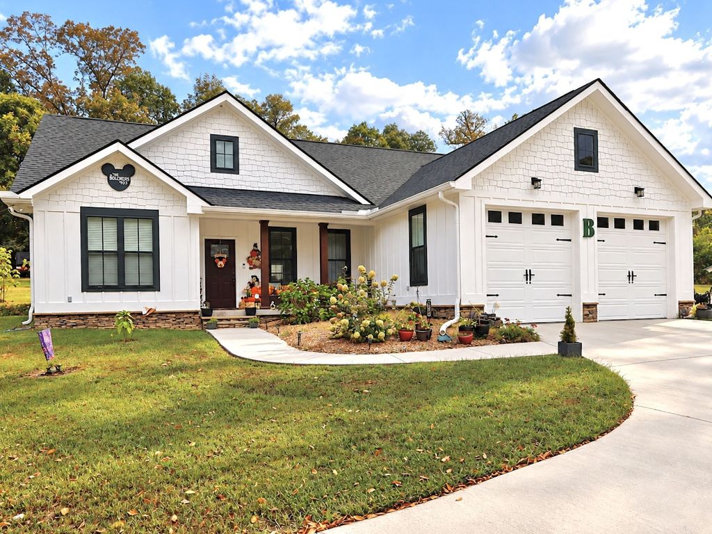 4709 Woodland Dr, Ooltewah