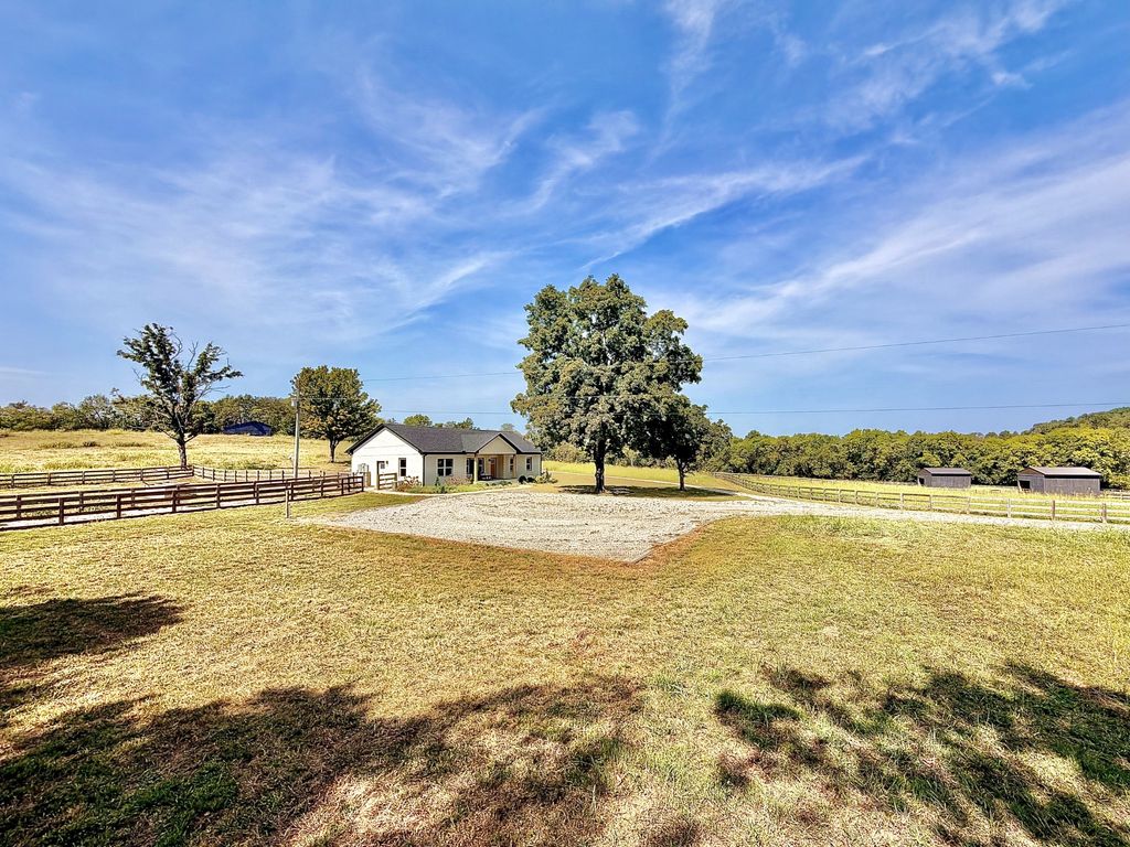 2250 Elkton Pike, Pulaski