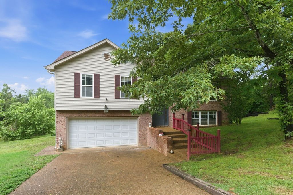 7500 Cherokee Hills Rd, Fairview