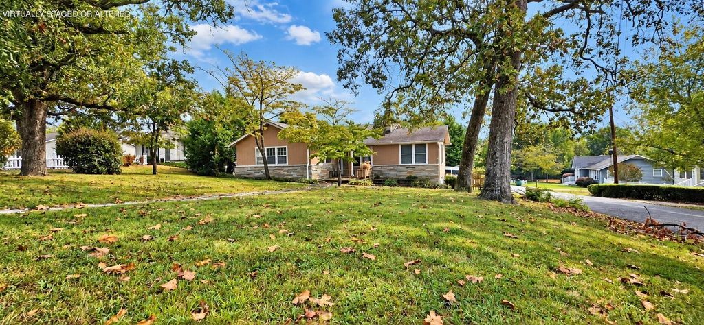 1008 S Crest Road, Rossville