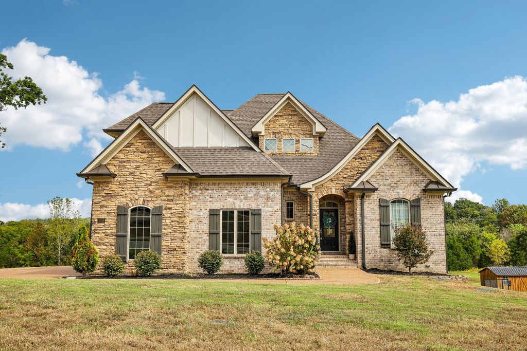 1026 C P Stewart Blvd, Lebanon