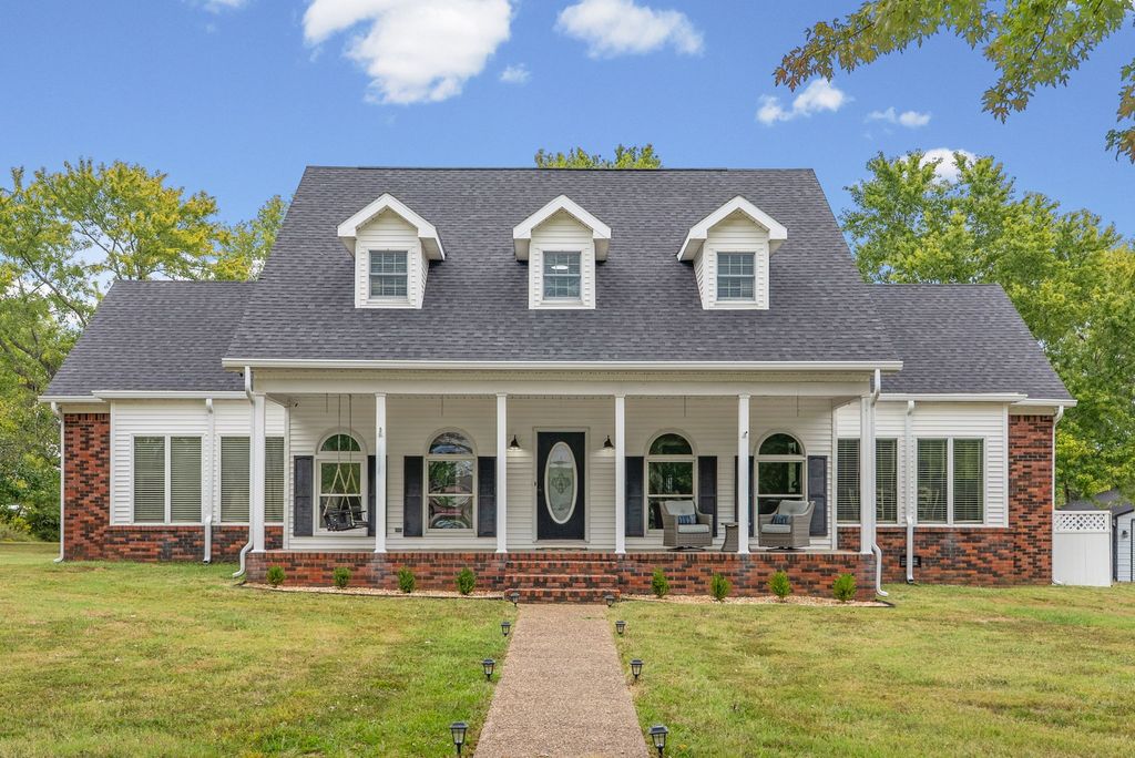 114 Skylark Dr, Hopkinsville