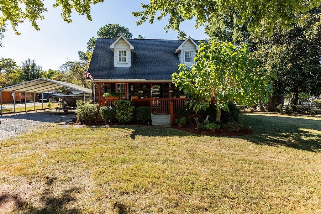 207 Oriole Dr, McMinnville