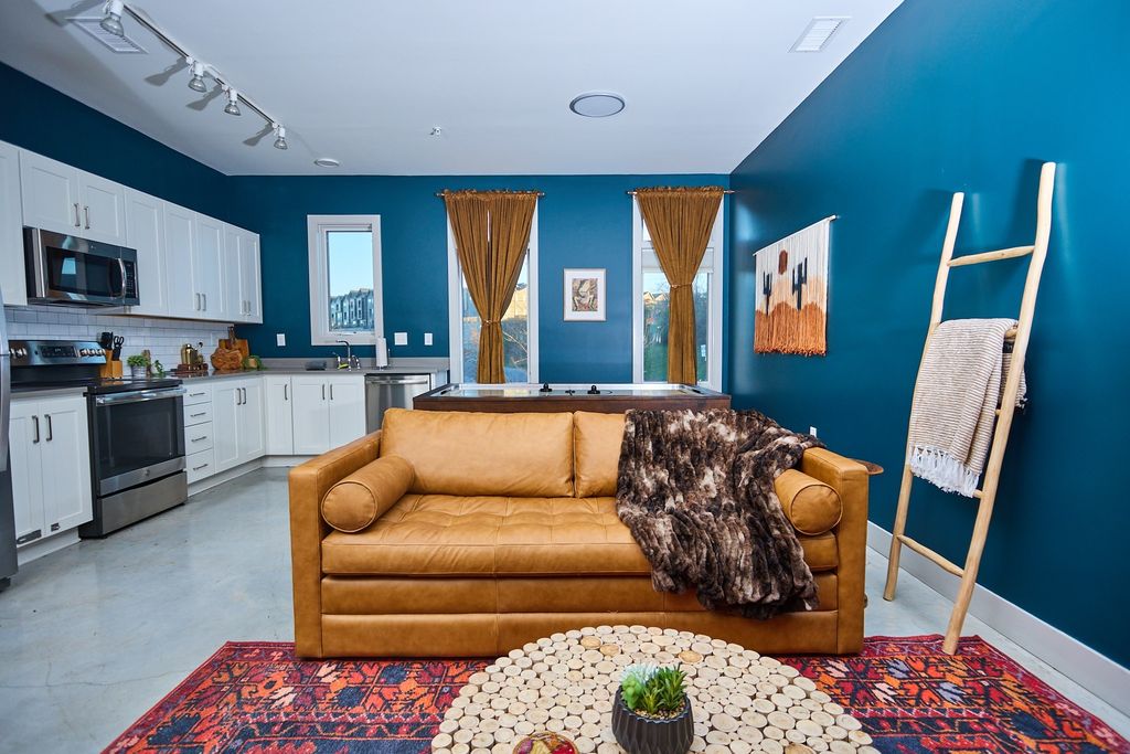 374 Herron Dr 9, Nashville