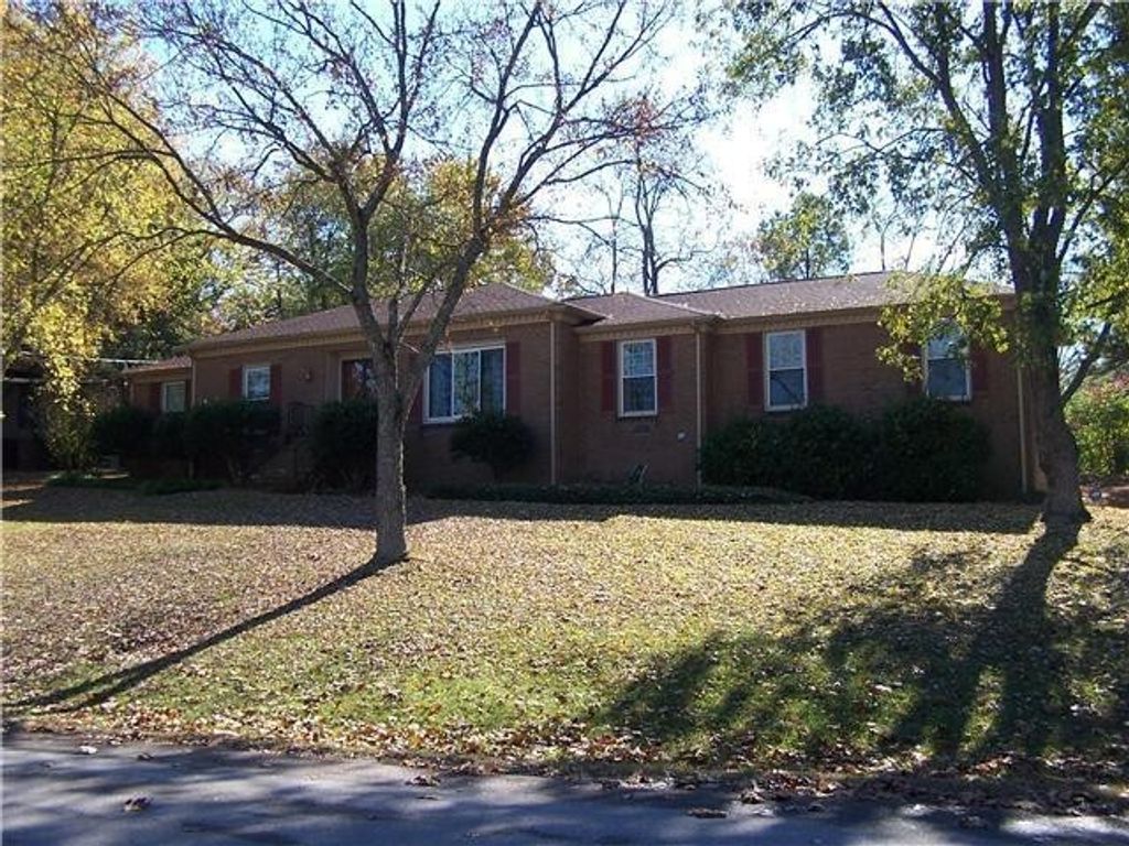 204 Cambridge Pl, Franklin