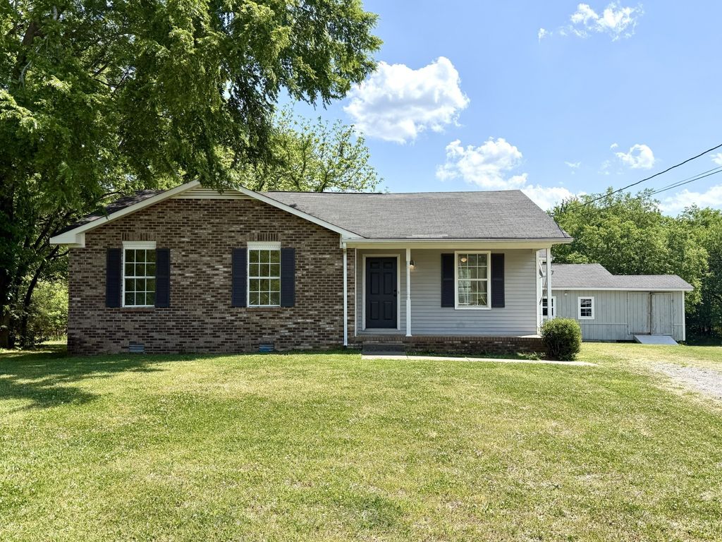 7548 Chadwick Dr, Murfreesboro