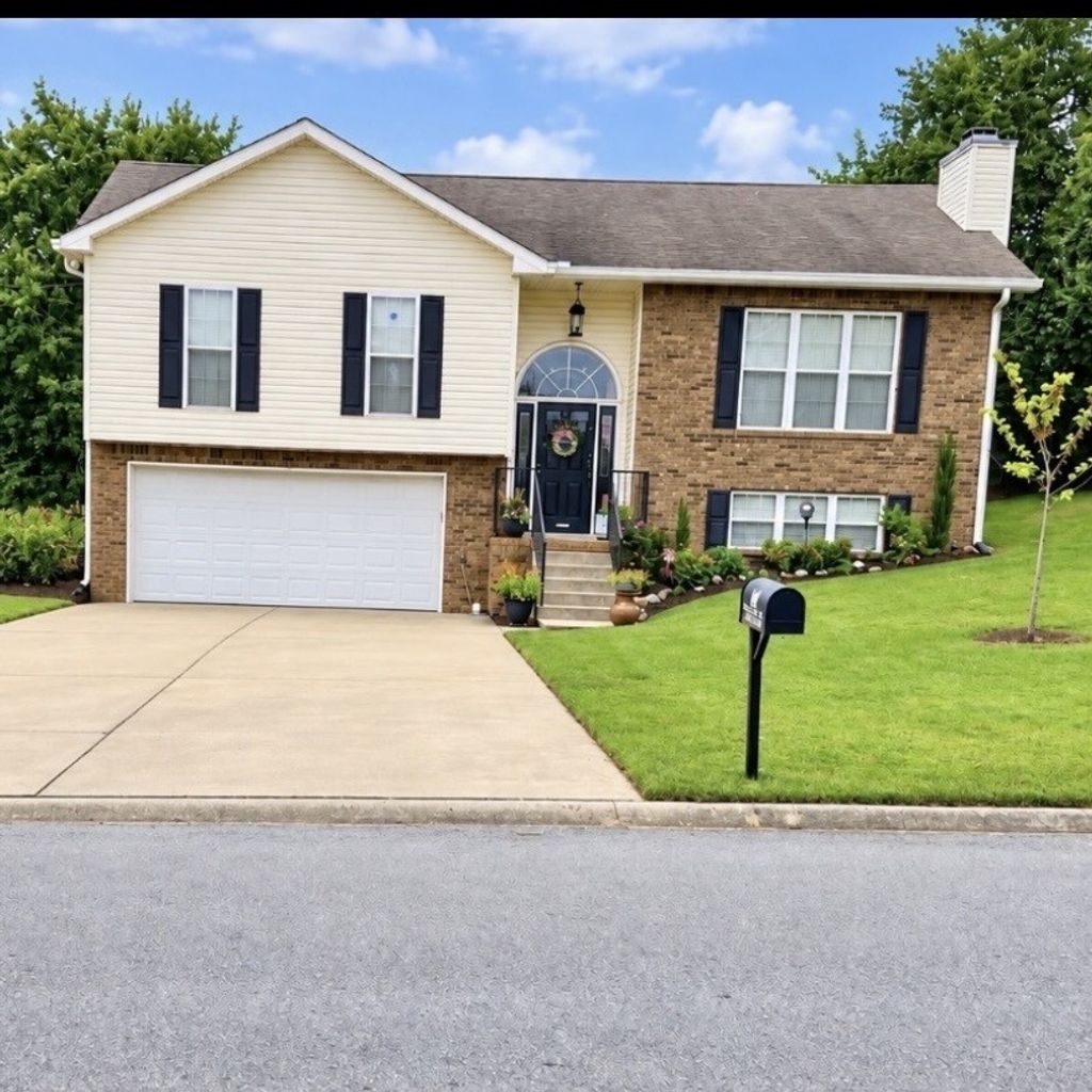 3114 Arrow Ln, Clarksville