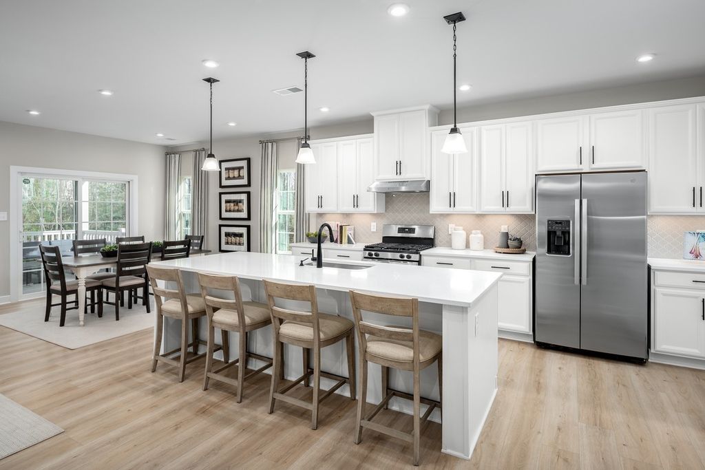 1112 Sunnyside School Drive, Hendersonville