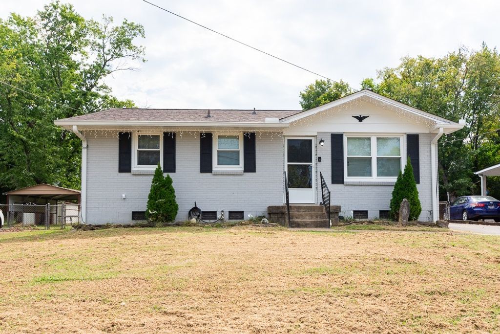 1406 Bain Dr, Madison