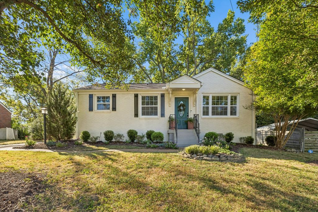 2104 Geneiva Dr, Nashville