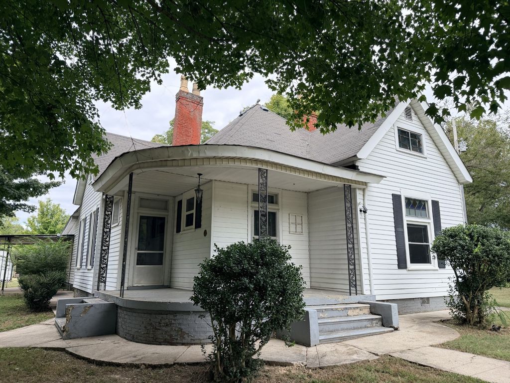 6518 Highway 49 E, Springfield