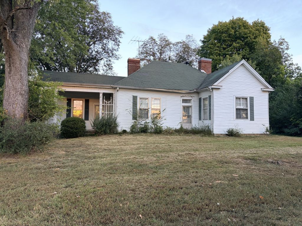 5303 Old Highway 431, Greenbrier