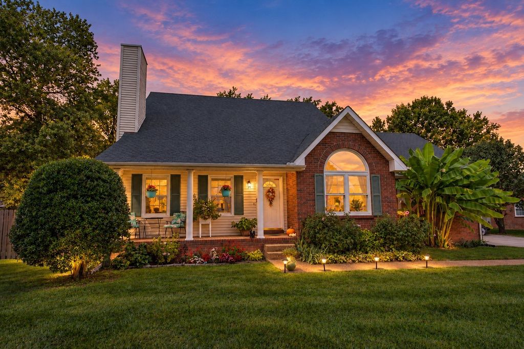 207 Louise Dr, White House