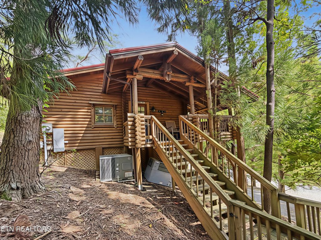 165 N Smoky Mountain Way, Sevierville