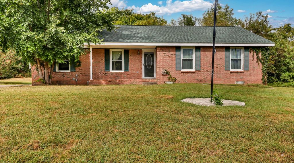 3434 Melrose Dr, Clarksville