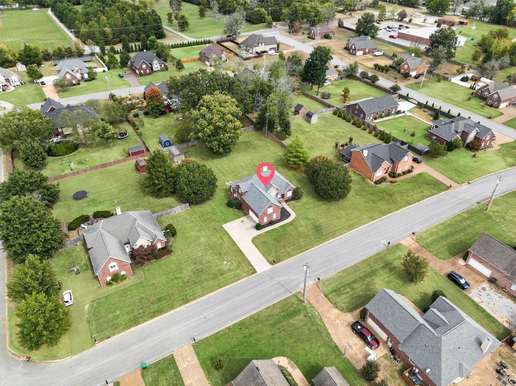 404 Cobblestone Way, Mount Juliet