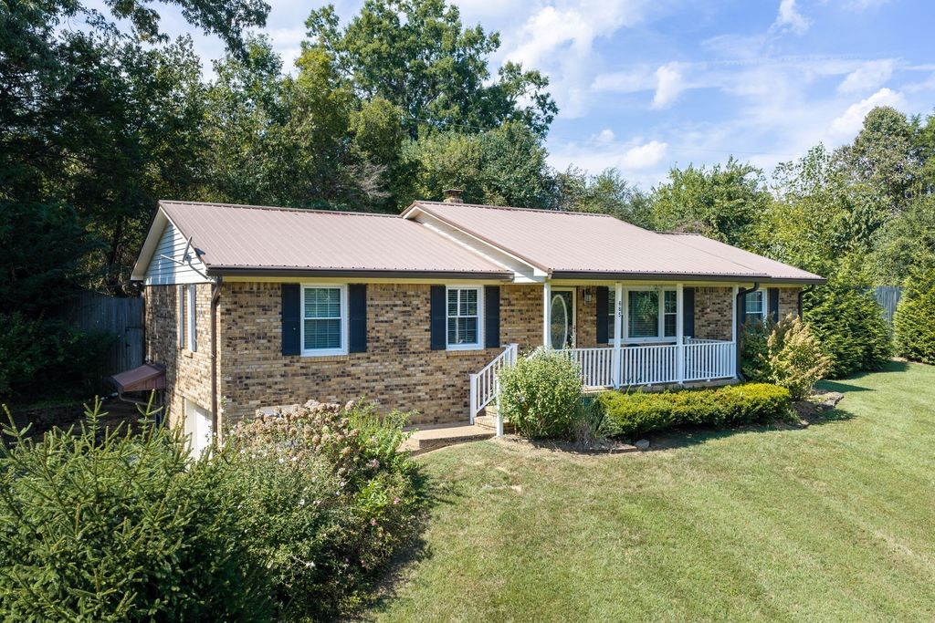 665 Julia Dr, Cookeville