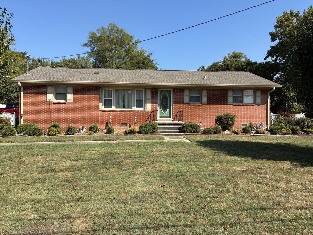 315 Chestnut Drive, Shelbyville