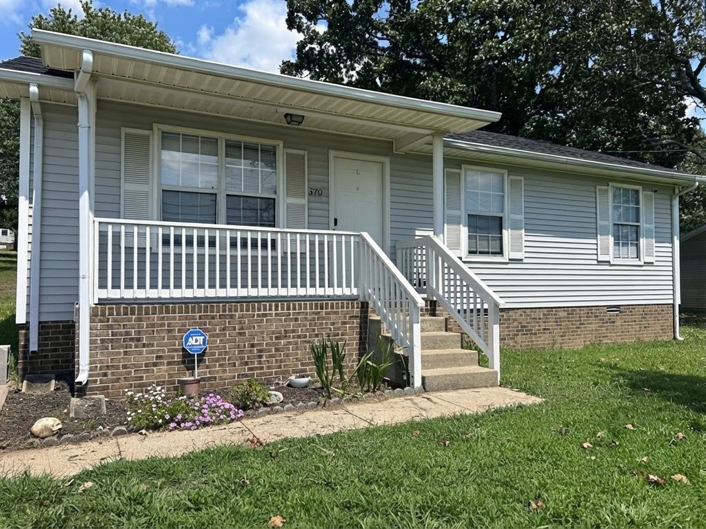 370 Hugh Hunter Rd, Oak Grove