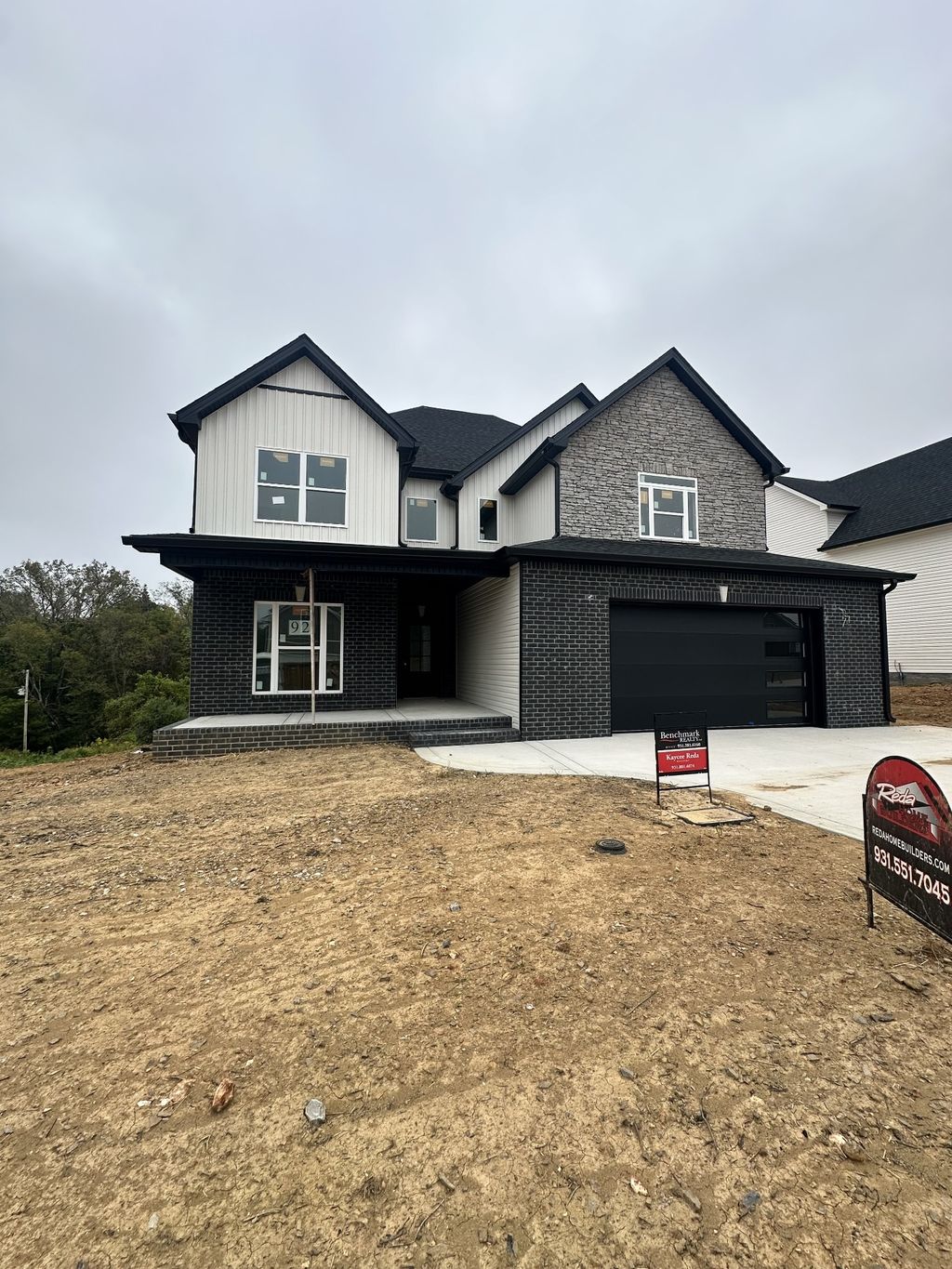 173 Dewberry Ct, Clarksville