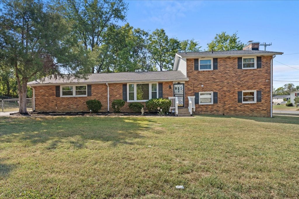 3300 Leondale Ter, Nashville