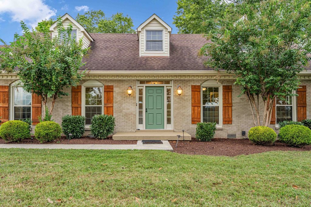 113 Brights Ln, Gallatin
