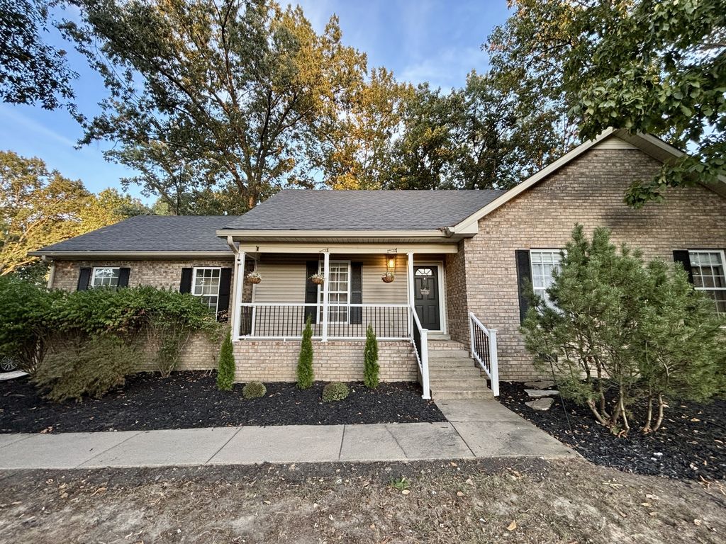 1083 Archer Dr, White House
