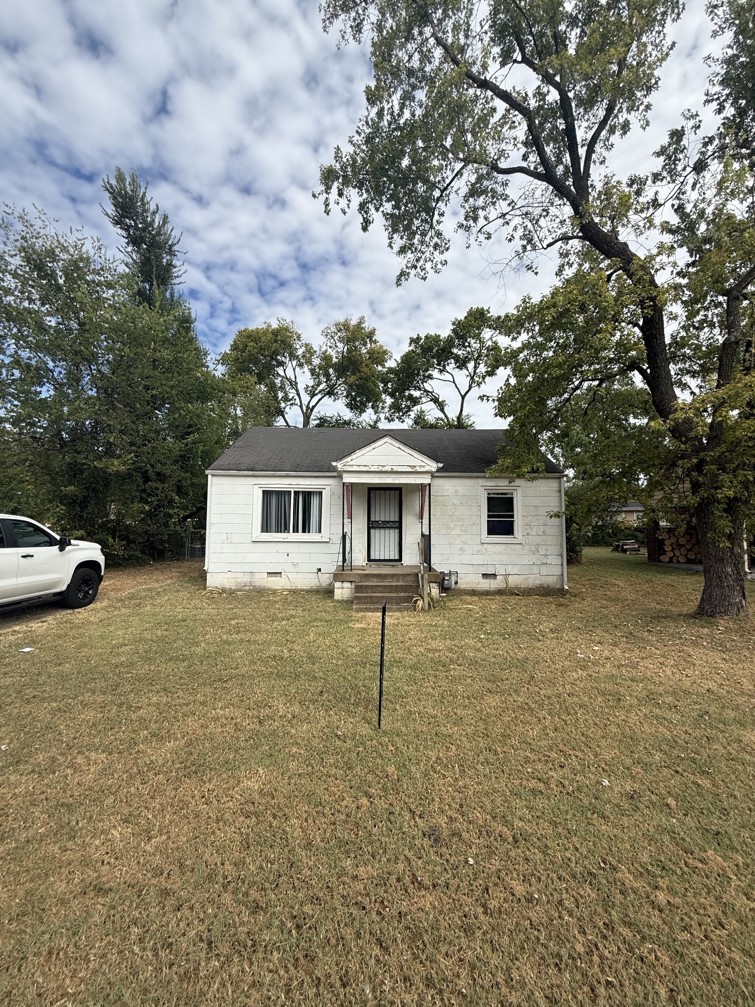 Photo for MLS 3601849 in 703 Douglas Ave Nashville, TN - 37207