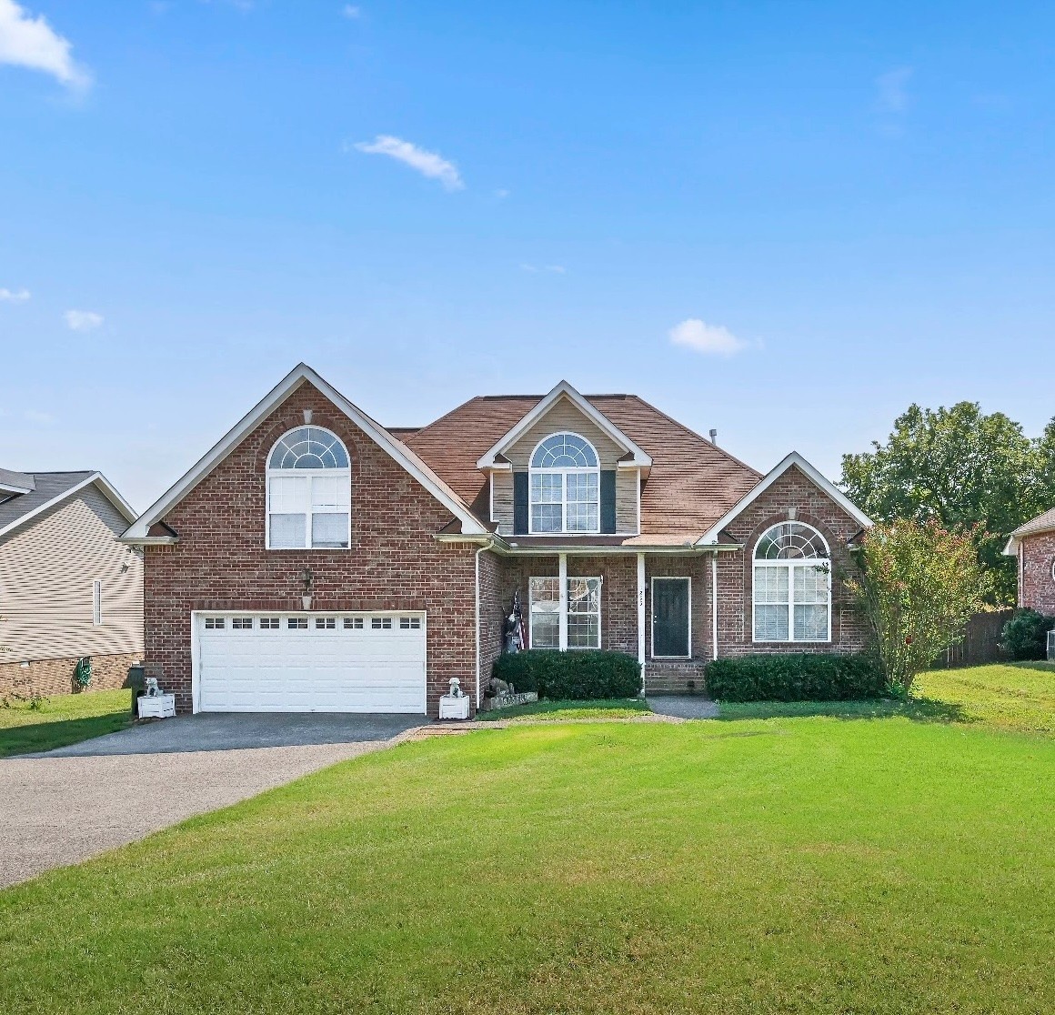 Home for sale in 1295 Wentworth Dr Gallatin, TN