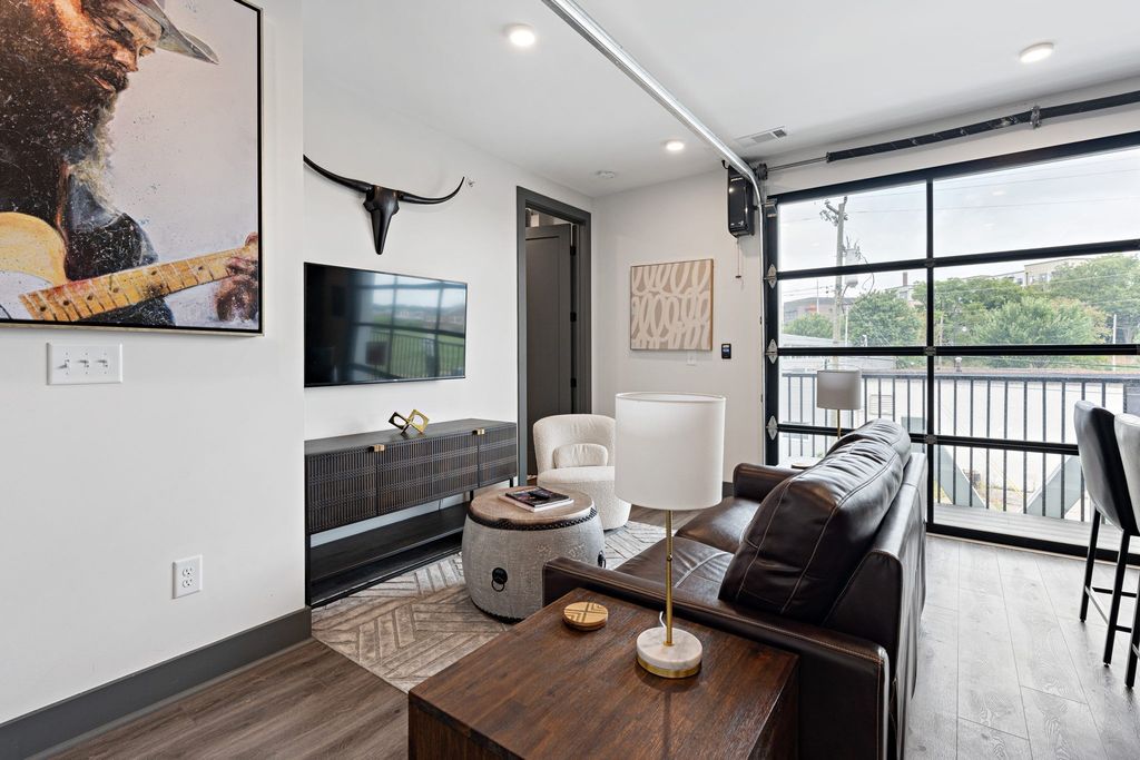 65 Lindsley Ave 206, Nashville