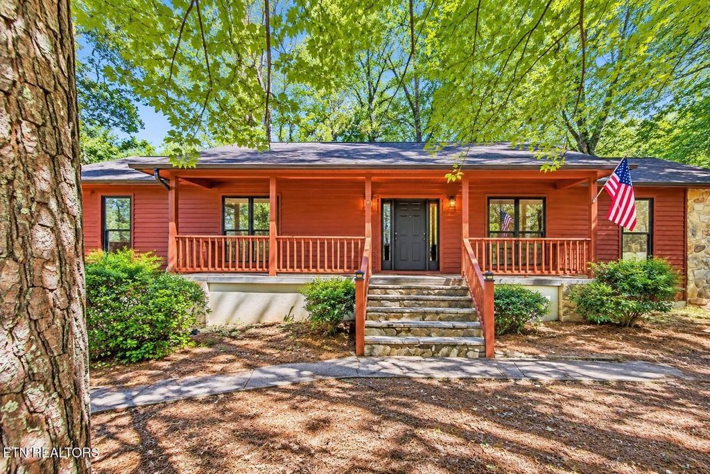 4436 Timberlake Drive, Louisville