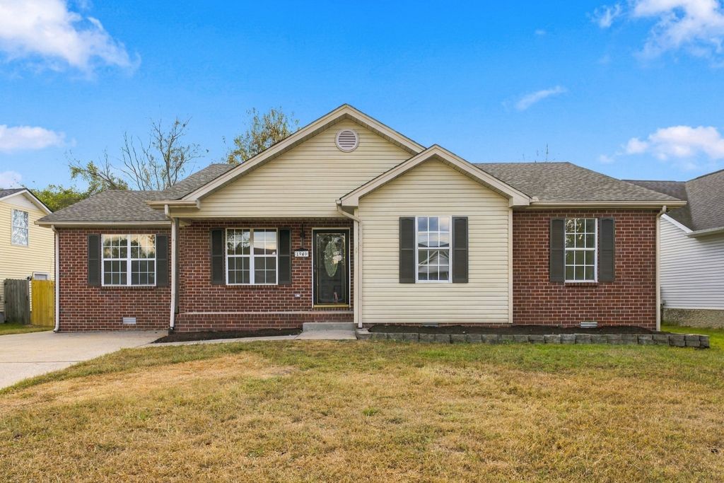 1940 Waterford Dr, Old Hickory