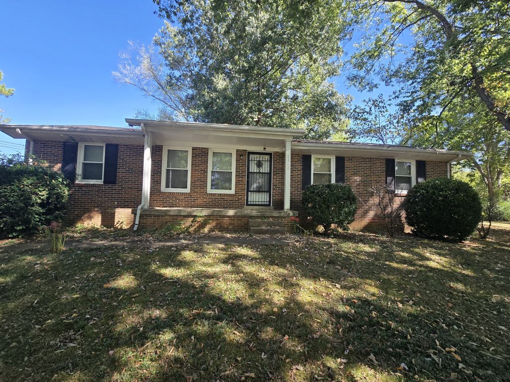 1948 Williamsport Pike, Columbia