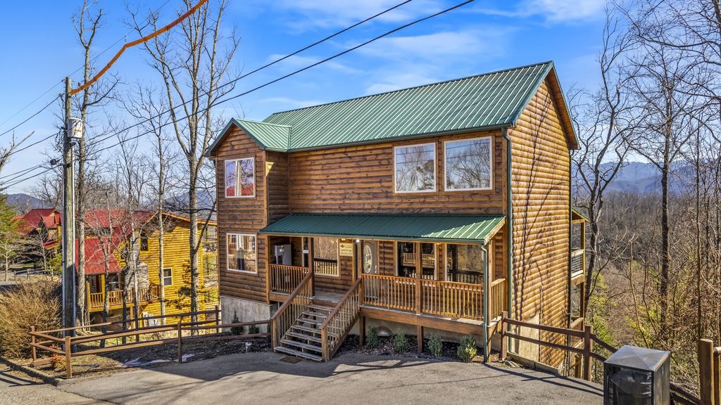 2136 E View Dr, Sevierville