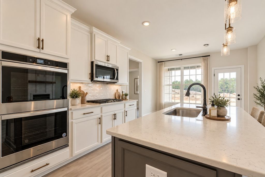 200 Easter Lilly Way, Smyrna
